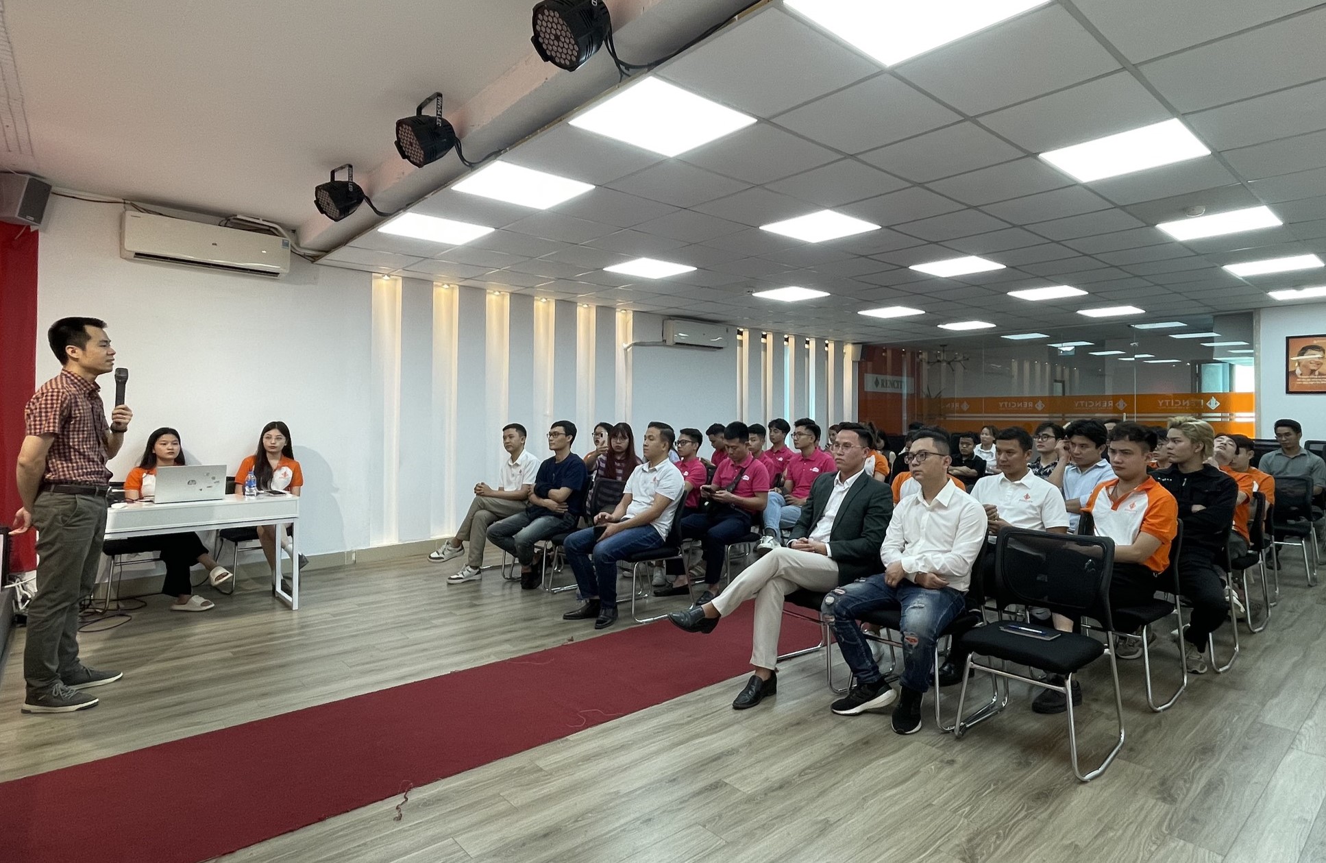 ảnh hội trường